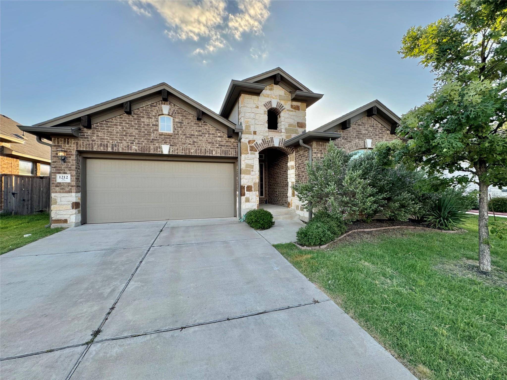 1212 Matt LN, Round Rock, TX 78665