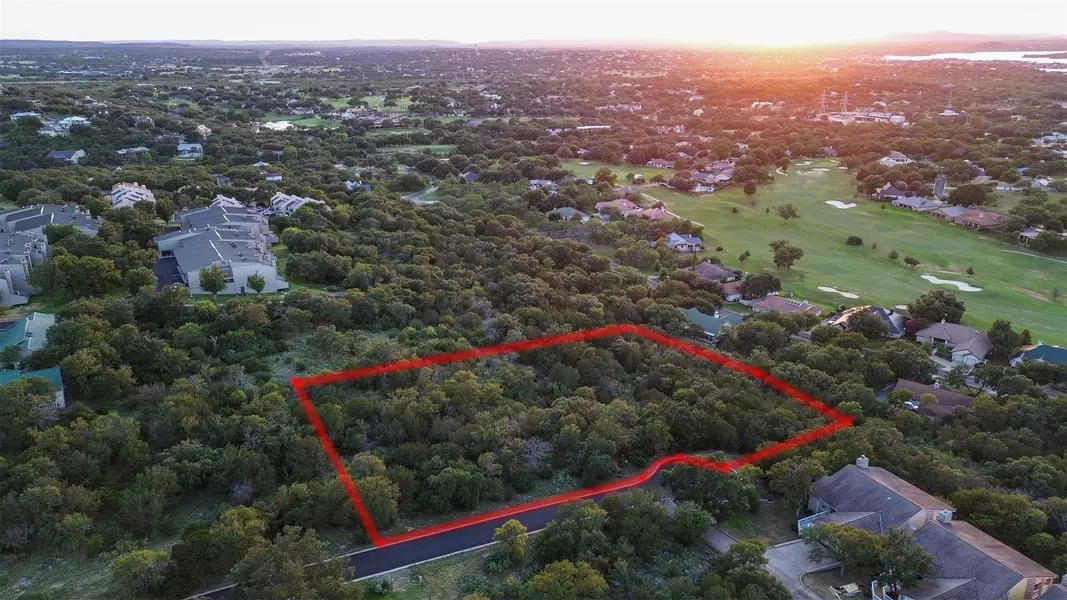 307 Dogie DR, Horseshoe Bay, TX 78657