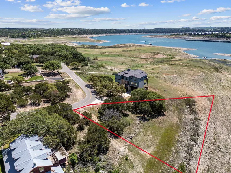 2900 Constitution DR, Lago Vista, TX 78645