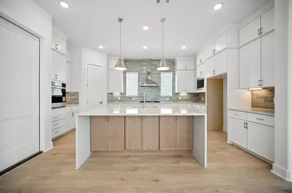 Austin, TX 78758,1602 Kit CIR