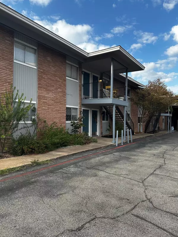 Austin, TX 78703,2208 Enfield RD #205