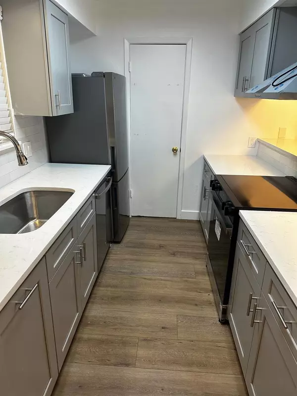 Austin, TX 78703,2208 Enfield RD #205