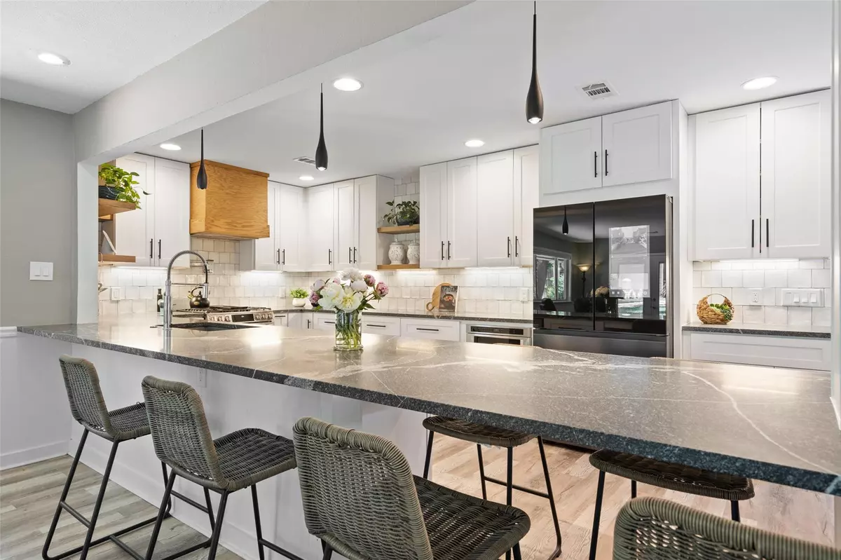 Georgetown, TX 78628,400 Oak Crest LN