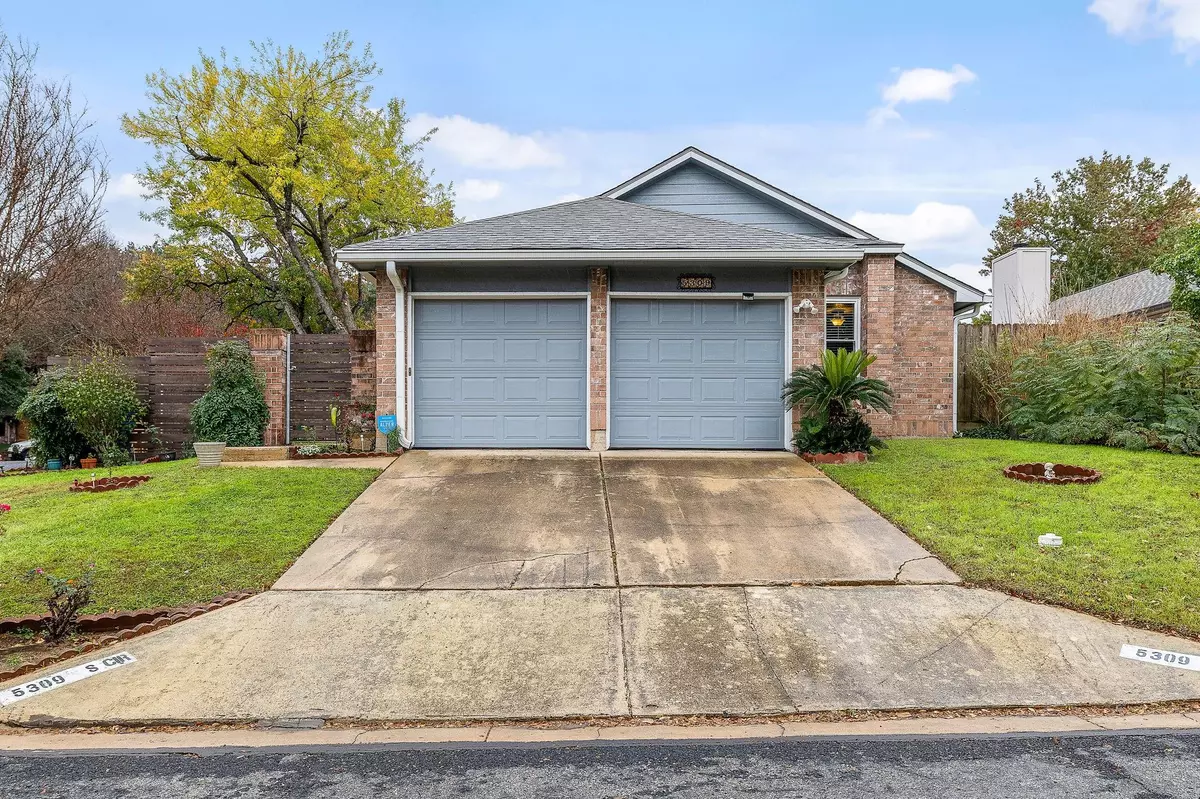 Austin, TX 78741,5309 Summer CIR