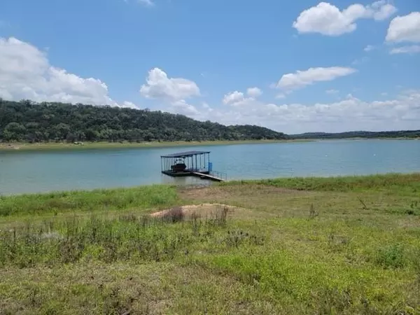 0 Lake Oaks DR, Spicewood, TX 78669