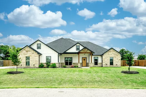 214 Sand Flat LN, Temple, TX 76502