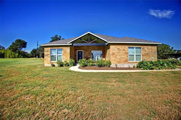 1597 County Road 314, Lexington, TX 78947