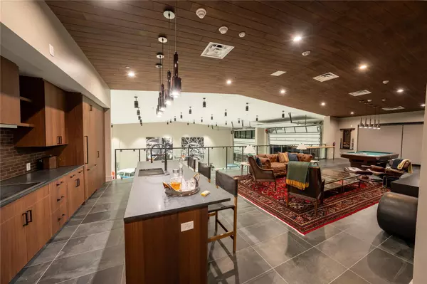 Del Valle, TX 78617,8001 Circuit of the Americas BLVD #2101