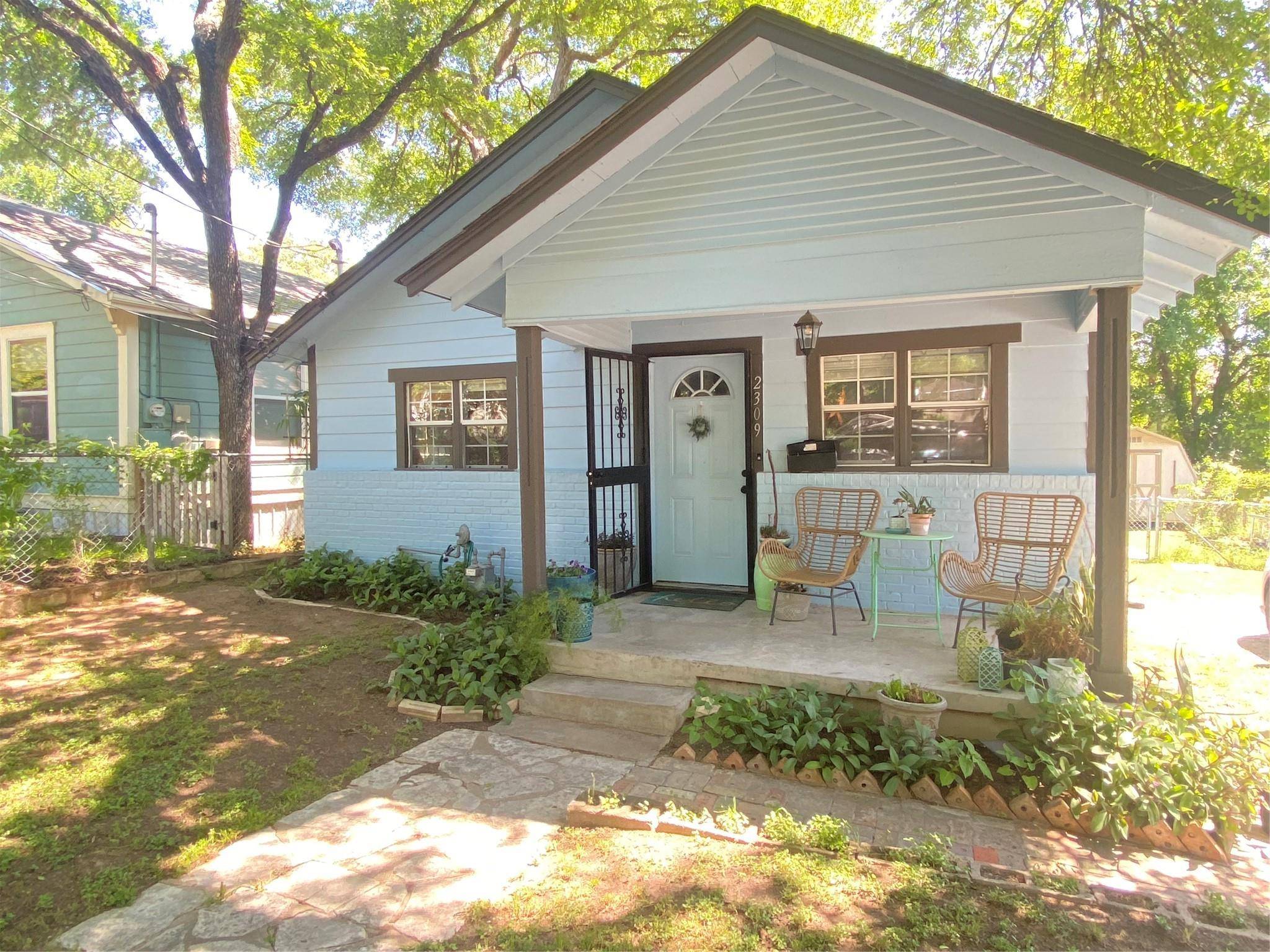 2309 E 11th ST, Austin, TX 78702