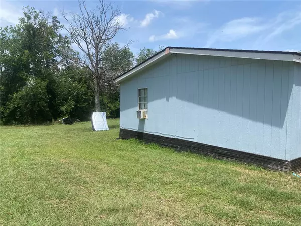 Taylor, TX 76574,609 Gravel Pit RD