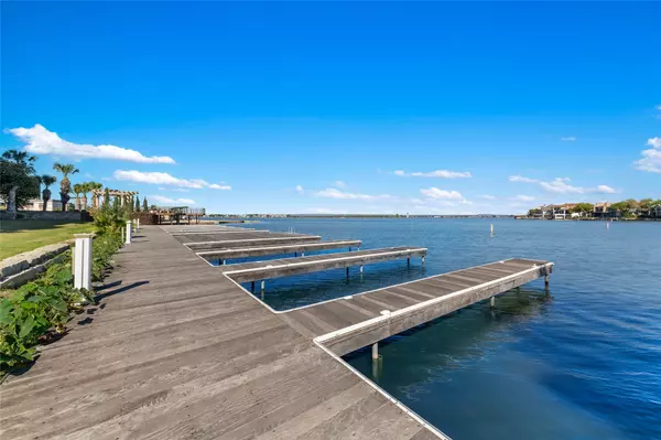 Horseshoe Bay, TX 78657,96 Island DR #12