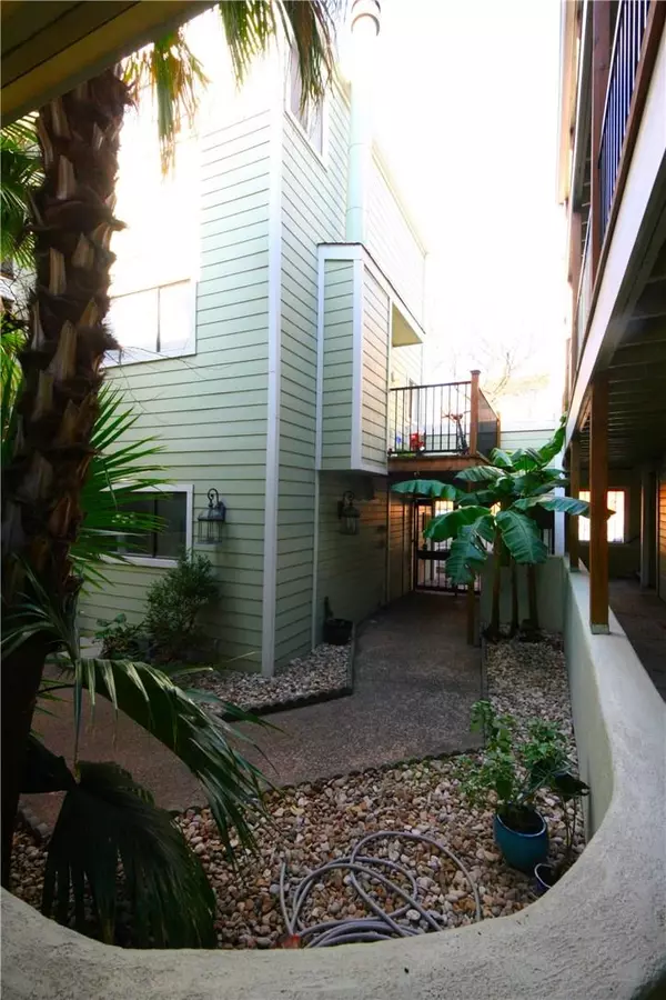 Austin, TX 78701,1600 West Ave #16