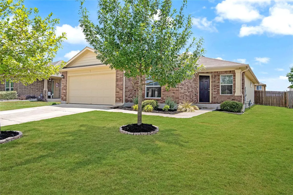 Hutto, TX 78634,105 STEWART DR