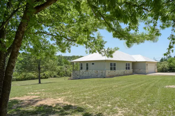 159 Alele DR, Bastrop, TX 78602