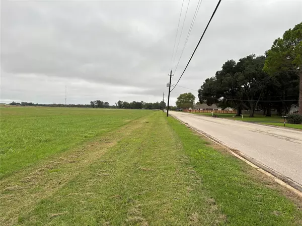 Smithville, TX 78957,000 Hwy 71 & Hill