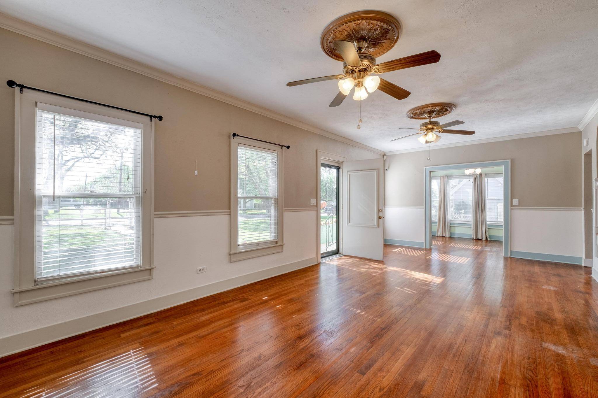 Luling, TX 78648,700 S Walnut Ave