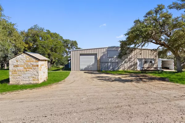 7400 Ranch Road 12 RD, San Marcos, TX 78666