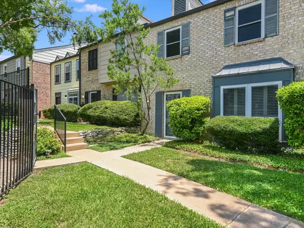 6624 E Hill DR, Austin, TX 78731