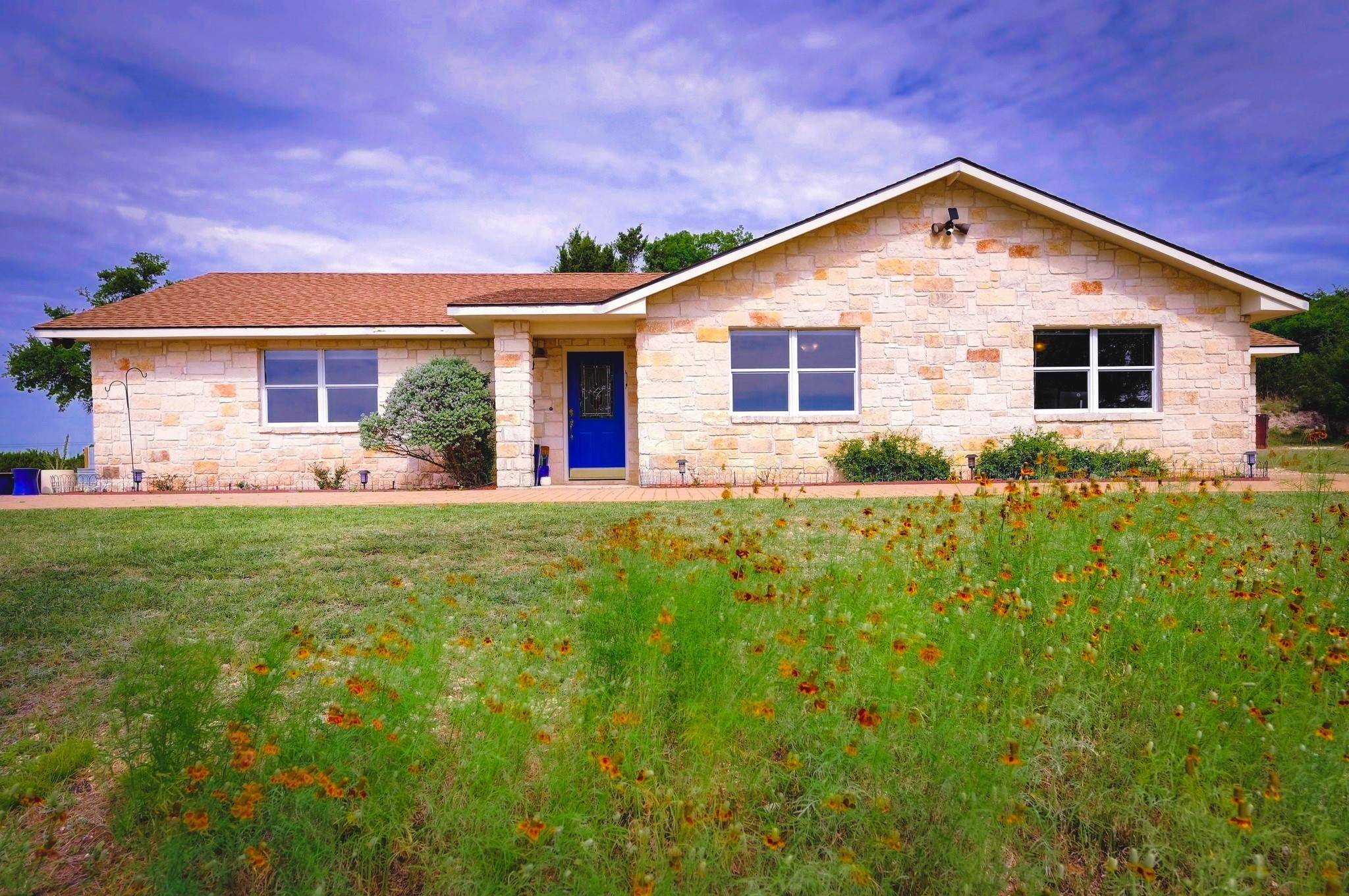 Wimberley, TX 78676,1231 Montell RD