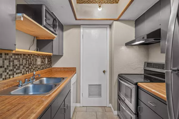 2600 Penny LN #201, Austin, TX 78757