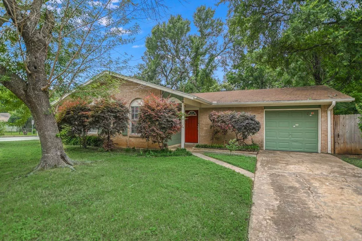 Austin, TX 78745,5018 Emerald Forest CIR