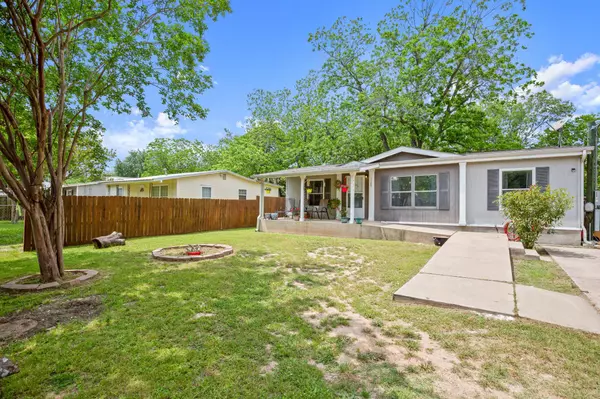 Austin, TX 78741,1104 Vasquez ST