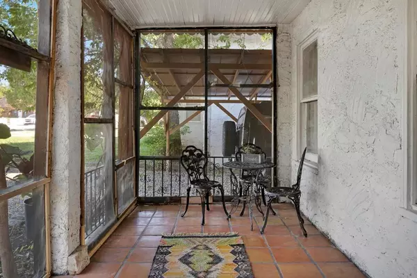 San Antonio, TX 78210,1434 Hicks Ave