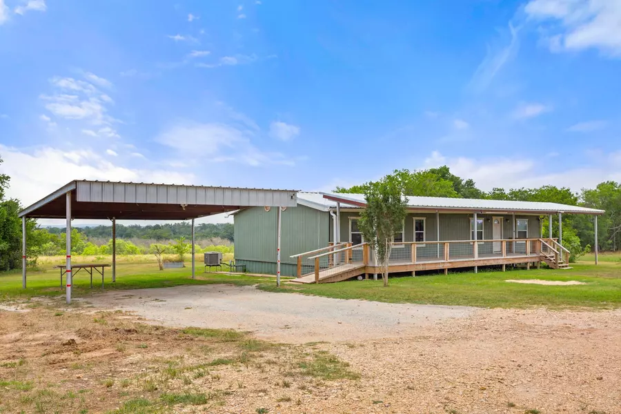 411 Fm 86 HWY, Red Rock, TX 78662