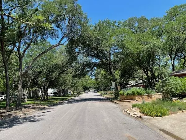 Austin, TX 78731,2610 W 49 1/2 ST