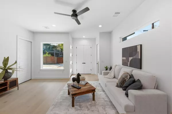 Austin, TX 78702,1601 Canterbury ST #2