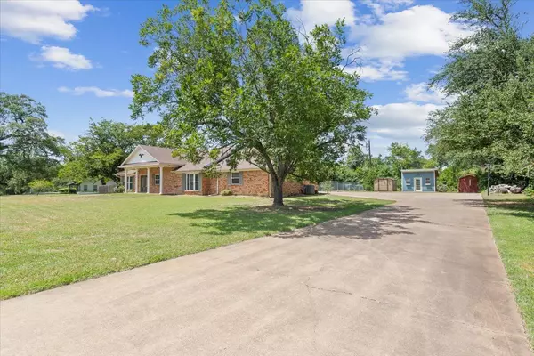 Belton, TX 76513,504 E 24th Ave