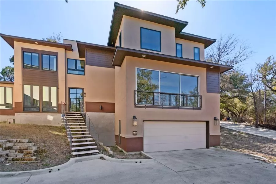 1405 Parkinson DR, Austin, TX 78704