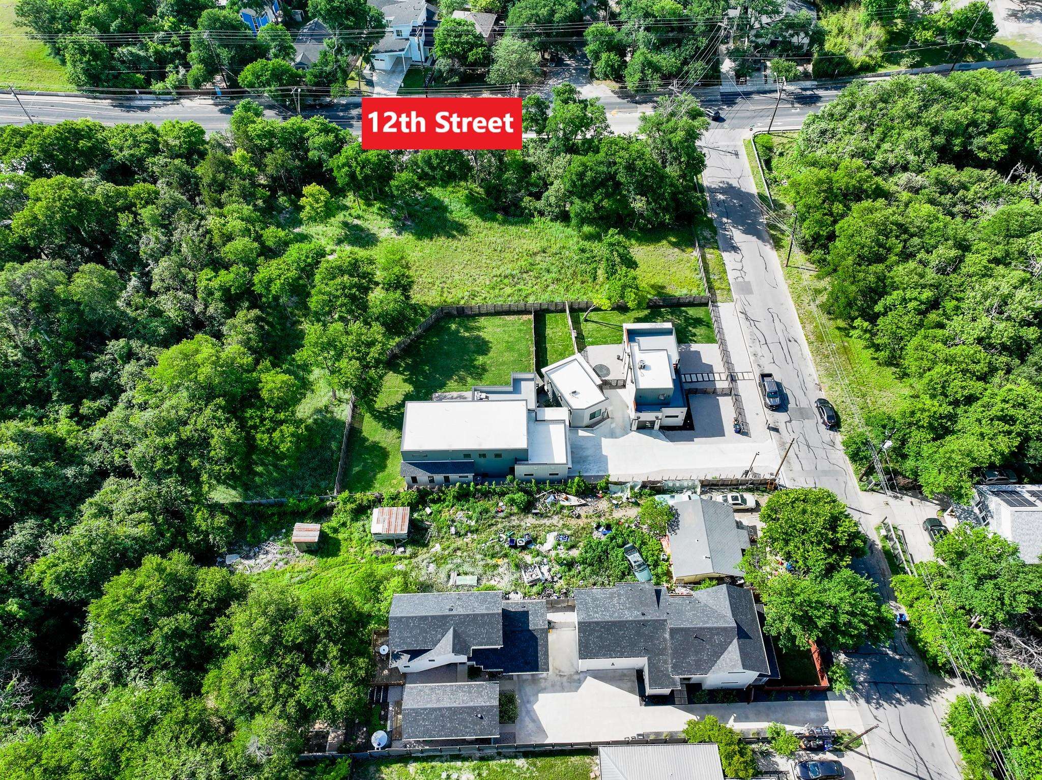 Austin, TX 78721,1211 E M Franklin Ave