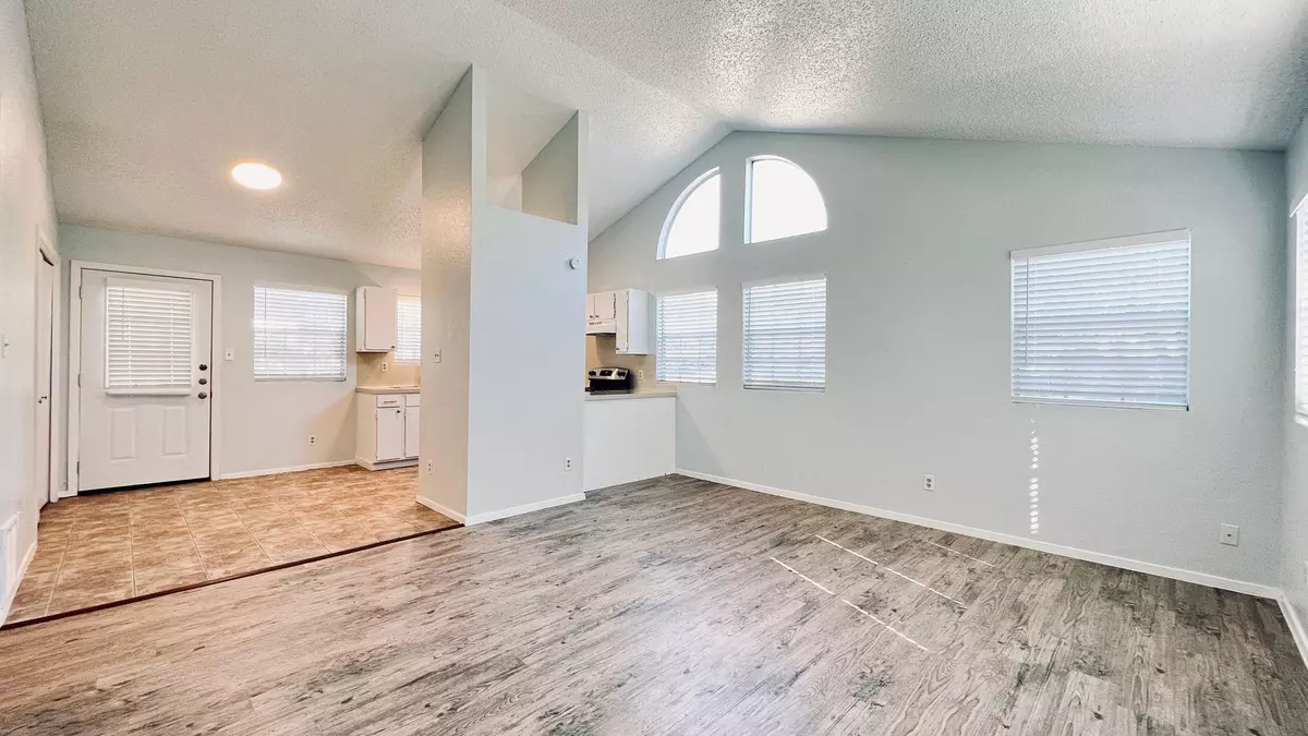 Austin, TX 78729,8813 Pineridge DR #B