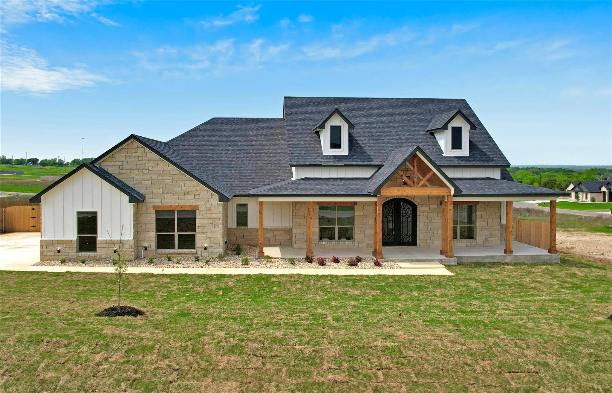 8110 Travertine LN, Temple, TX 76502