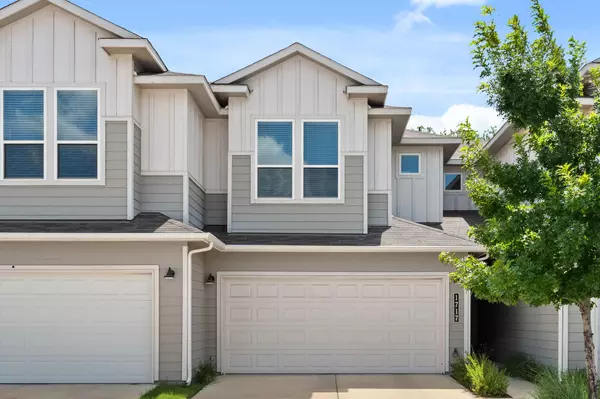 1717 Roseburg DR,  Austin,  TX 78754