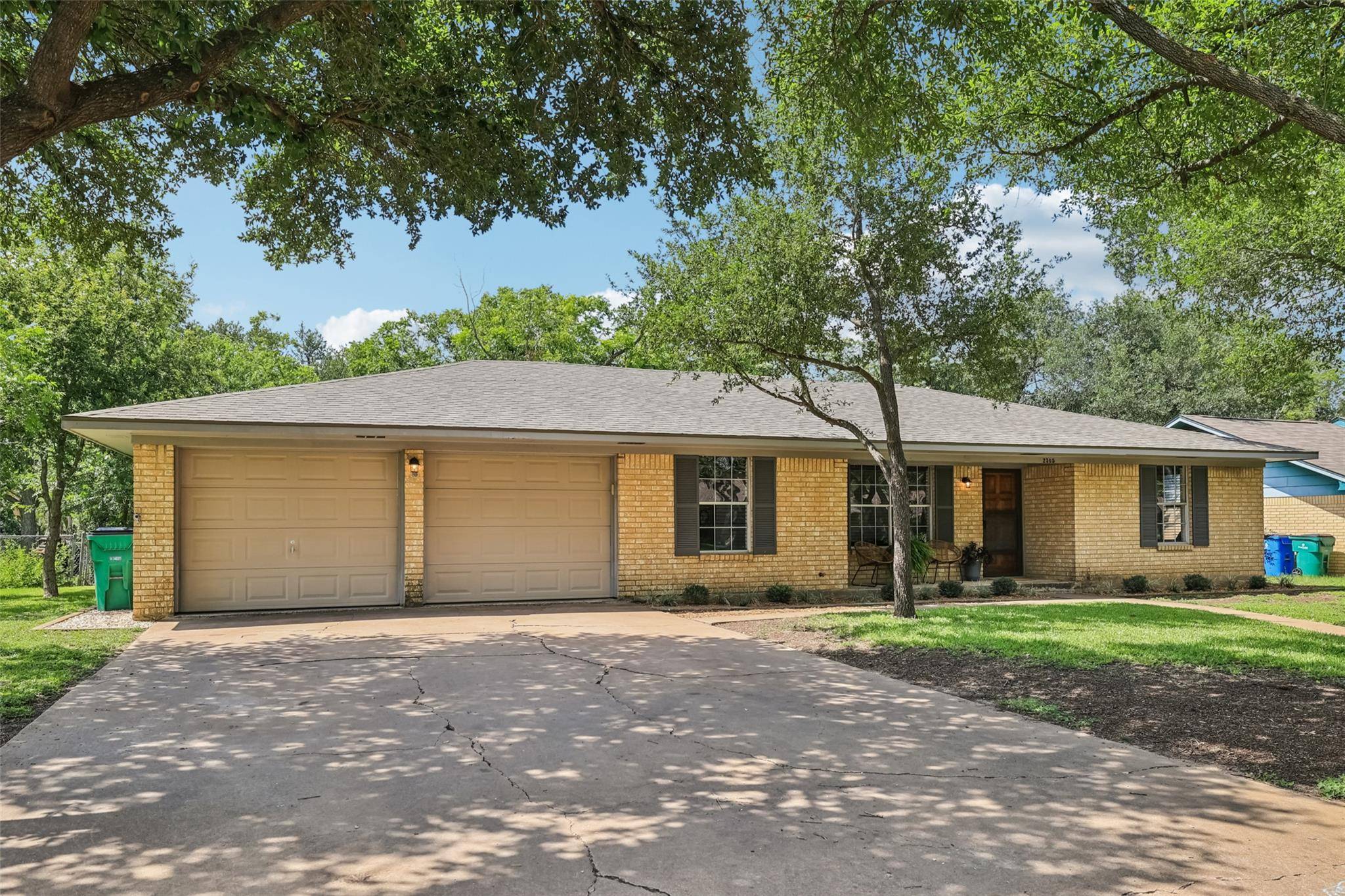 Taylor, TX 76574,2305 Gladnell ST