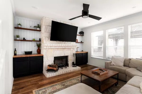 Austin, TX 78744,7810 Song Sparrow DR #2