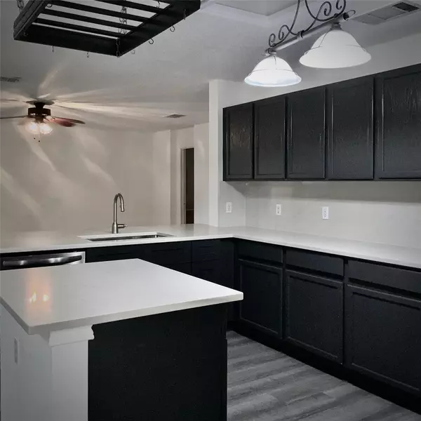 1910 N Marysol TRL, Cedar Park, TX 78613
