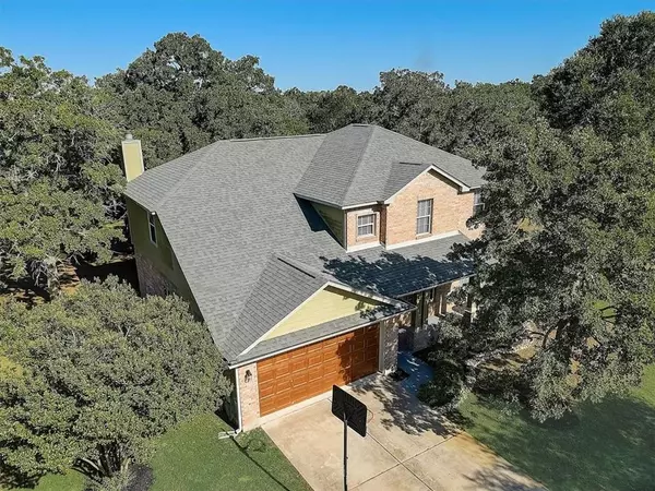 145 Murchison DR, Cedar Creek, TX 78612