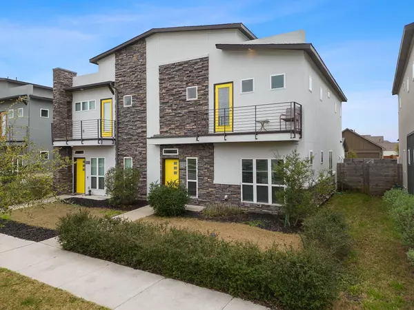 Austin, TX 78747,5913-B Charles Merle DR #16