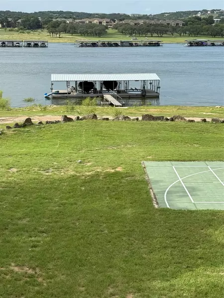 20812 E Lakeshore DR, Spicewood, TX 78669