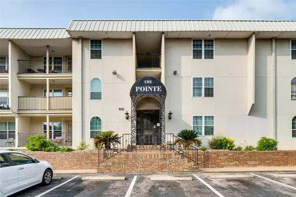 910 Duncan LN #48, Austin, TX 78705