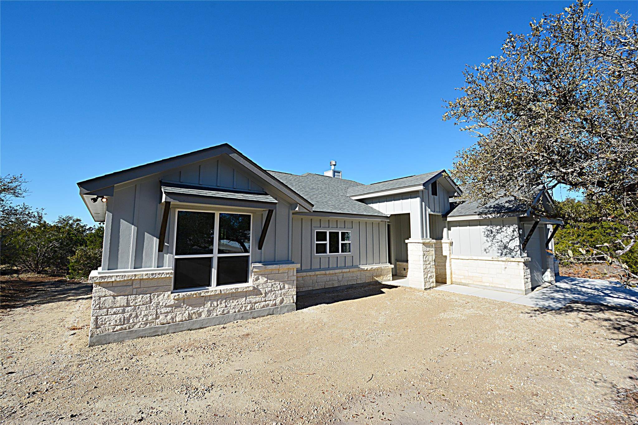 1050 Madrone RD, Fischer, TX 78623