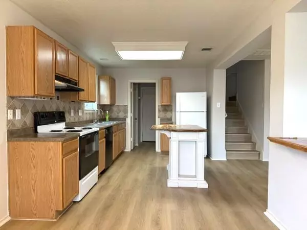 San Marcos, TX 78666,195 Cazador DR