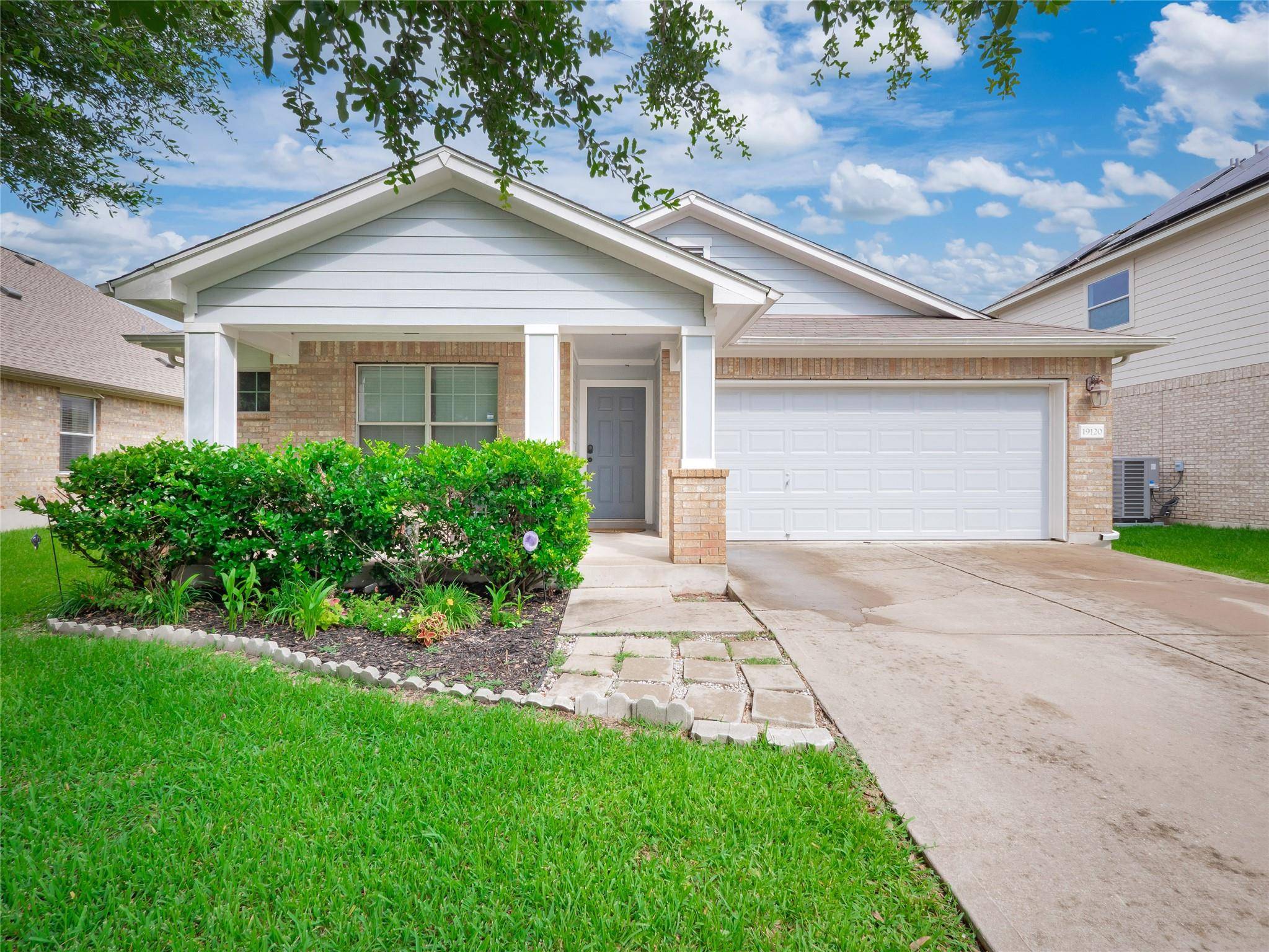 19120 Leigh LN, Pflugerville, TX 78660