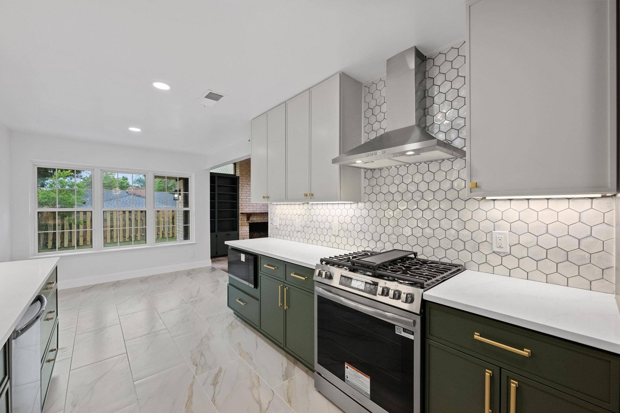 8909 Laurel Grove DR, Austin, TX 78758