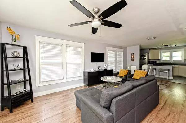 1906 E 21st ST, Austin, TX 78722