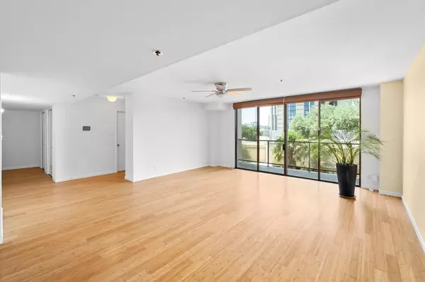 Austin, TX 78701,40 N Interstate 35 #3D3