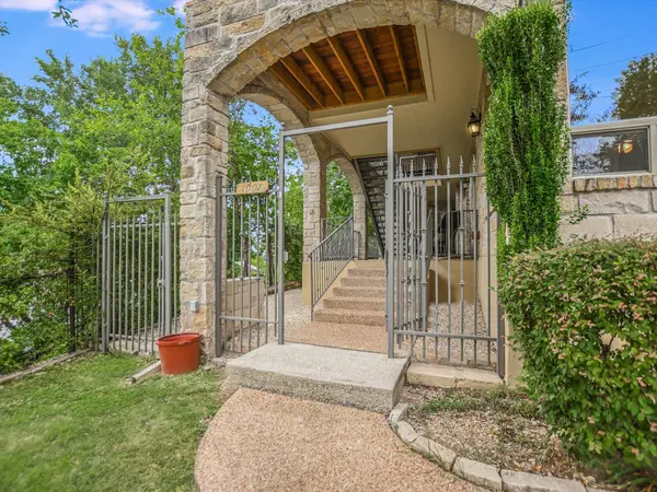 Austin, TX 78703,1007 W 9th ST
